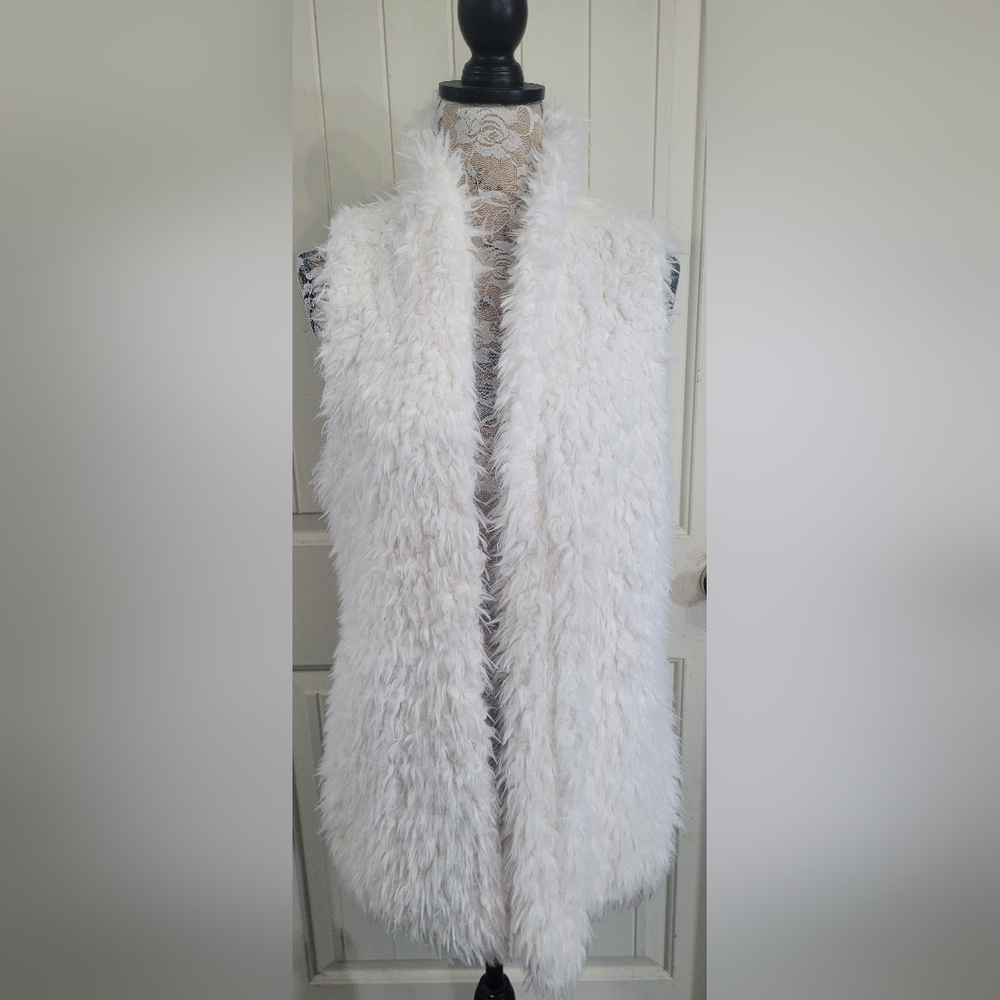 ASHLEY BY26 INTERNATIONAL WOMENS VEST